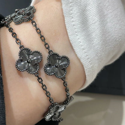 [CA]CLOVER 5 MOTIF BLACK BRACELET