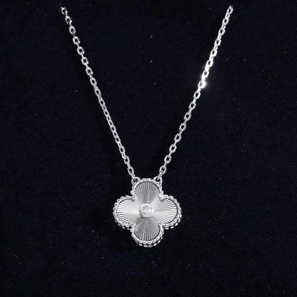 [CA]CLOVER  15MM DIAMOND LASER NECKLACE SILVER