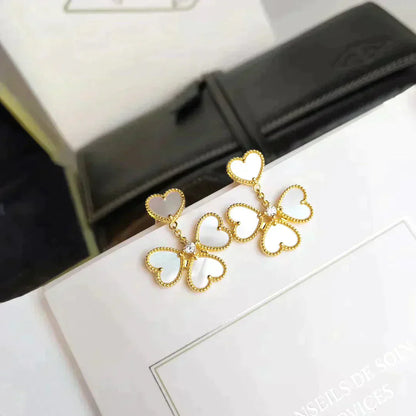 [CA]CLOVER SWEET WHITE MOP EARRINGS