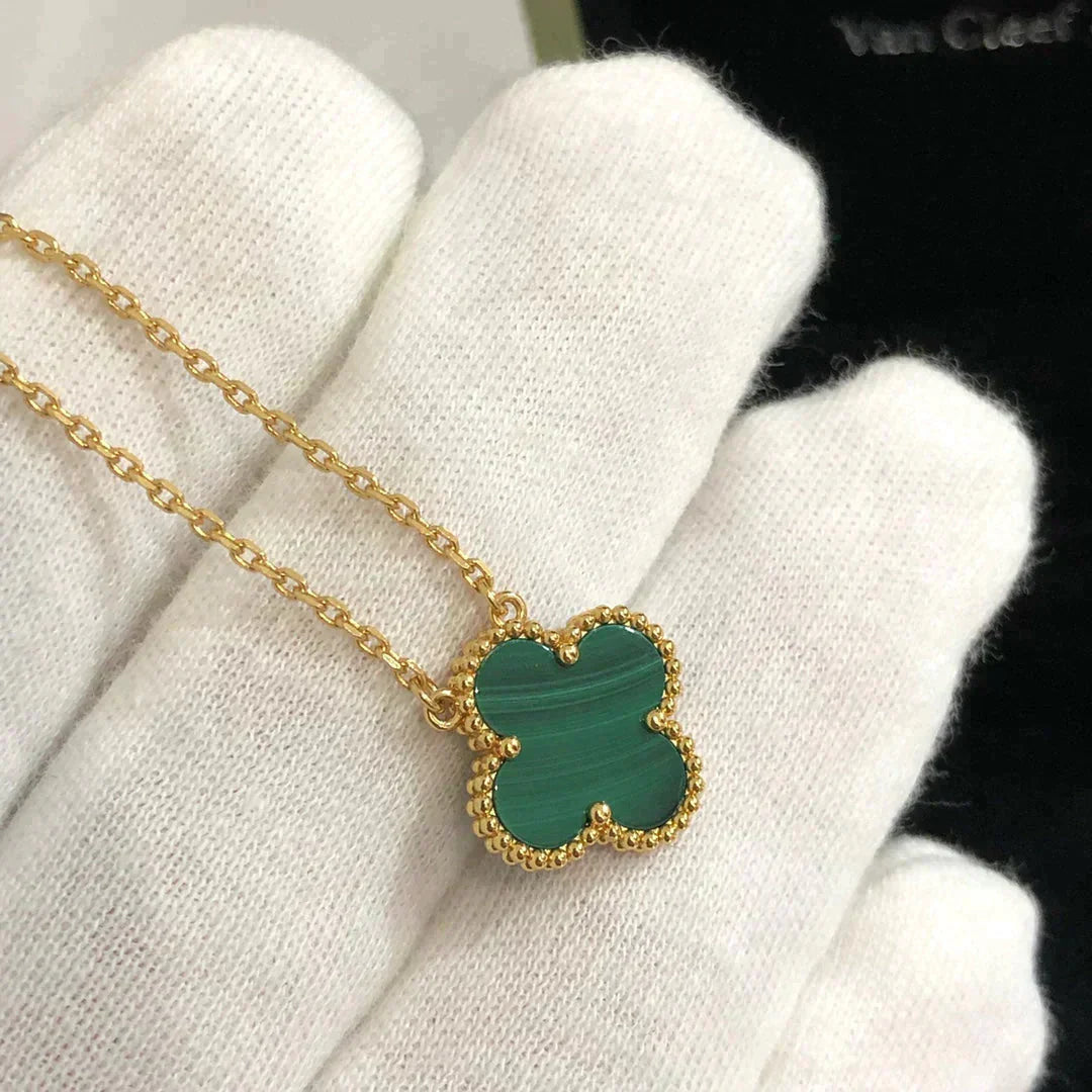 [CA]CLOVER 15MM MALACHITE SINGLE FLOWER  NECKLACE