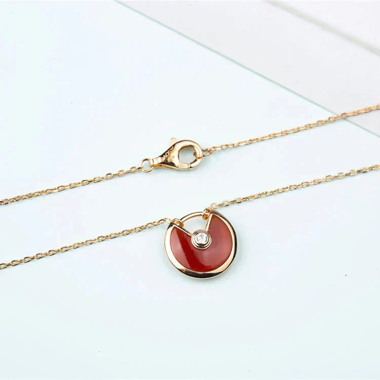 [CA]AMULETTE GOLD CARNELIAN ONYX NECKLACE