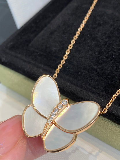 [CA]BUTTERFLY GOLD MOP DIAMOND NECKLACE