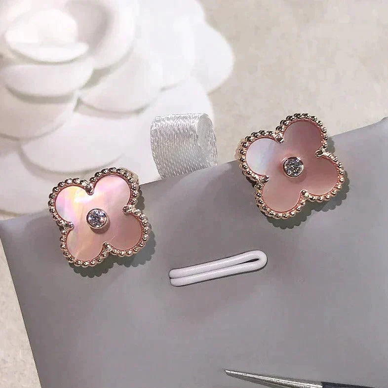 [CA]CLOVER MEDIUM 1 MOTIFS  PINK MOP DIAMOND EARRINGS