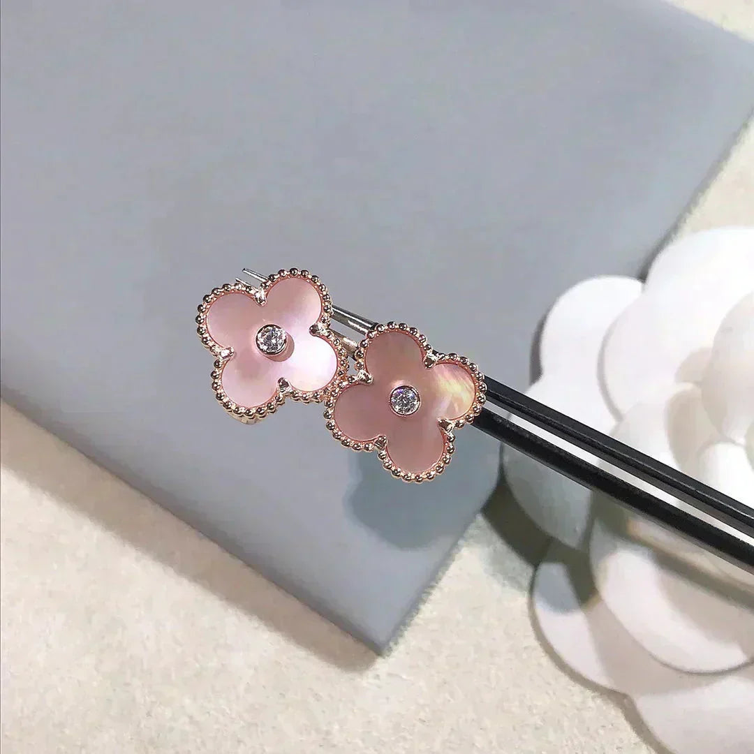 [CA]CLOVER MEDIUM 1 MOTIFS  PINK MOP DIAMOND EARRINGS