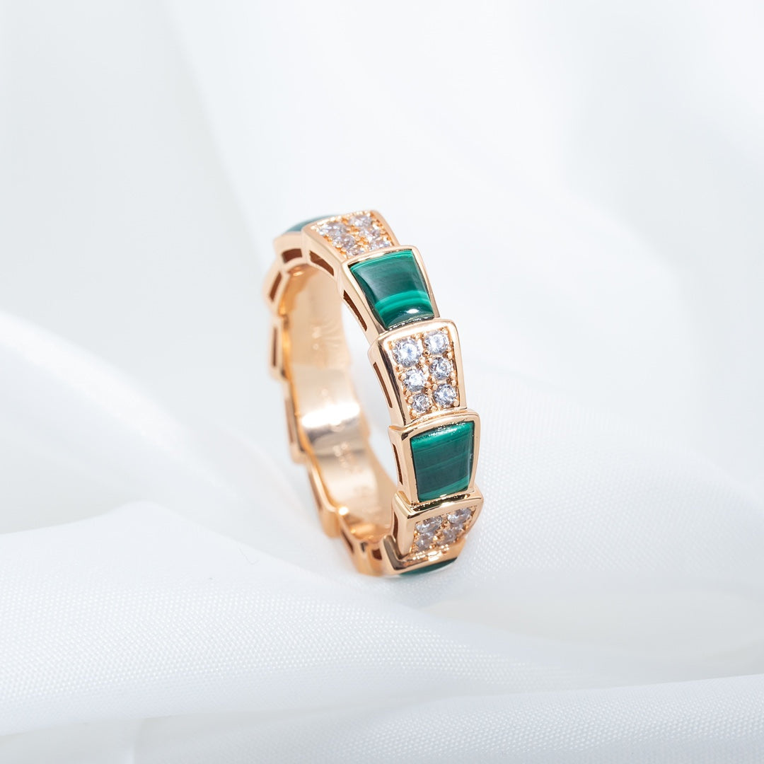 [CA]SERPENTI RING PINK GOLD MALACHITE DIAMOND PAVED 4MM