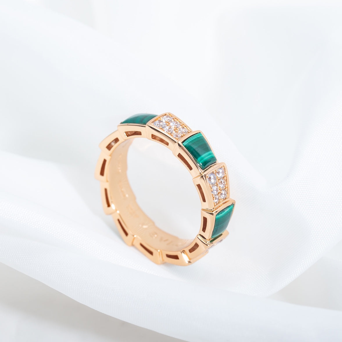 [CA]SERPENTI RING PINK GOLD MALACHITE DIAMOND PAVED 4MM