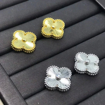 [CA]CLOVER MINI 9.5MM LASER EARRINGS