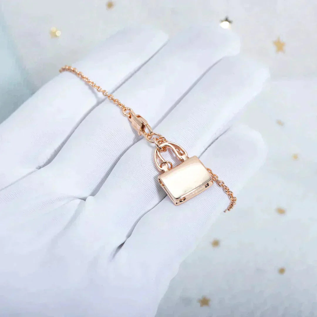 [CA]AMULETTE PEDANT ROSE GOLD NECKLACE