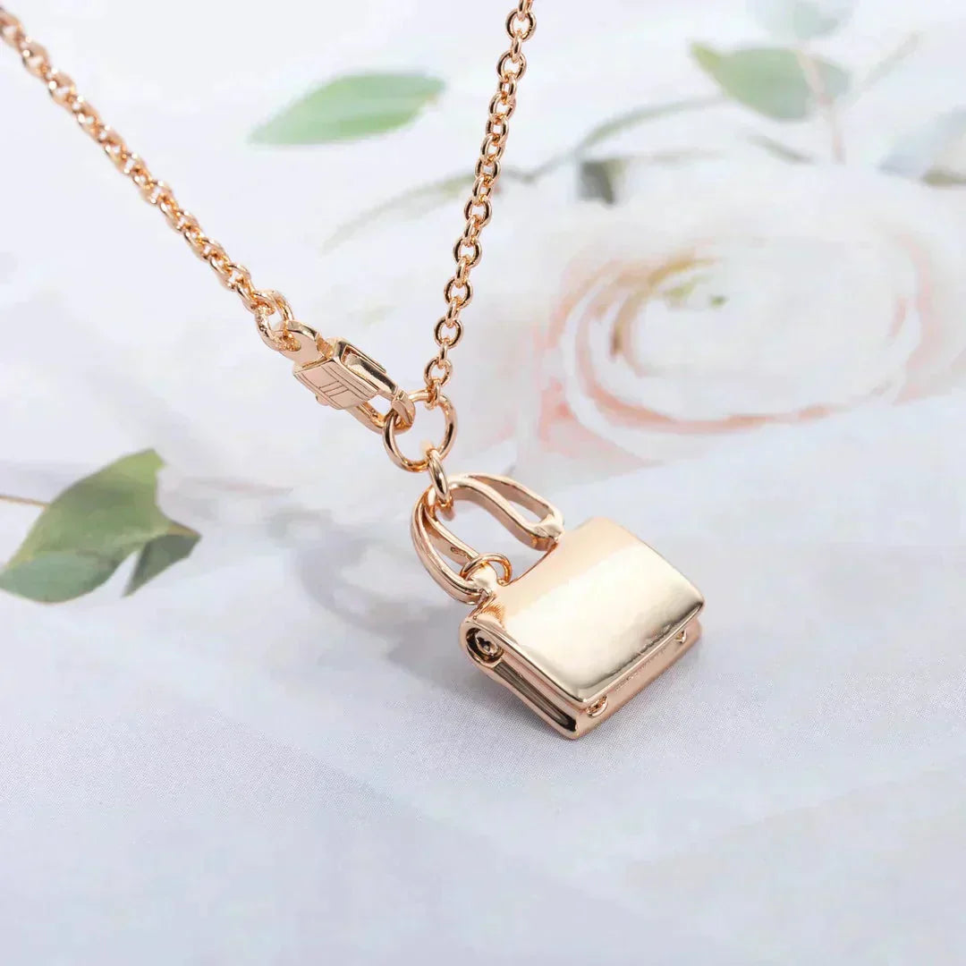 [CA]AMULETTE PEDANT ROSE GOLD NECKLACE