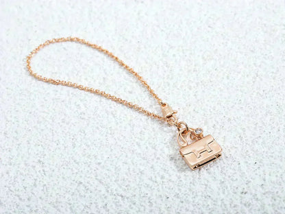 [CA]AMULETTE PEDANT ROSE GOLD NECKLACE