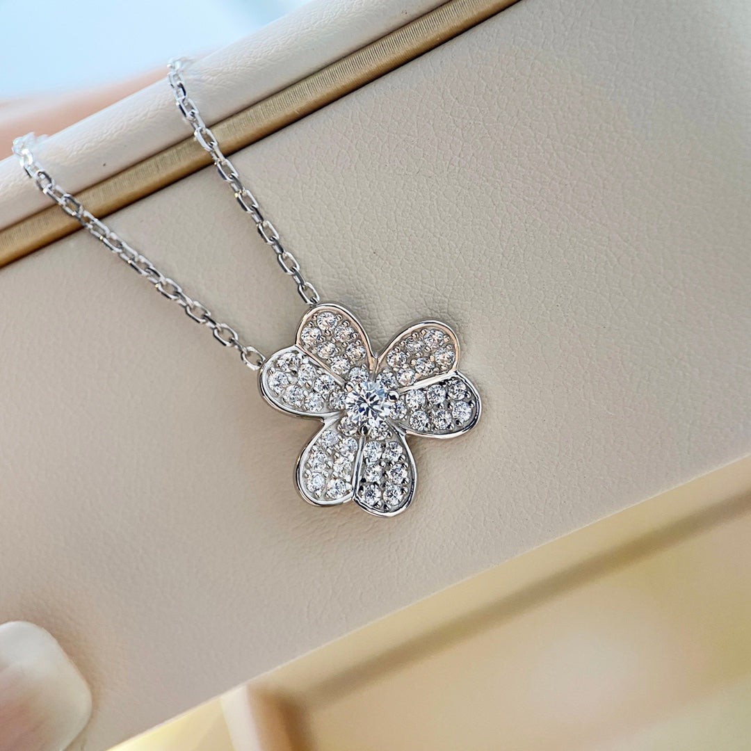 [CA]CLOVER DIAMOND NECKLACE SILVER