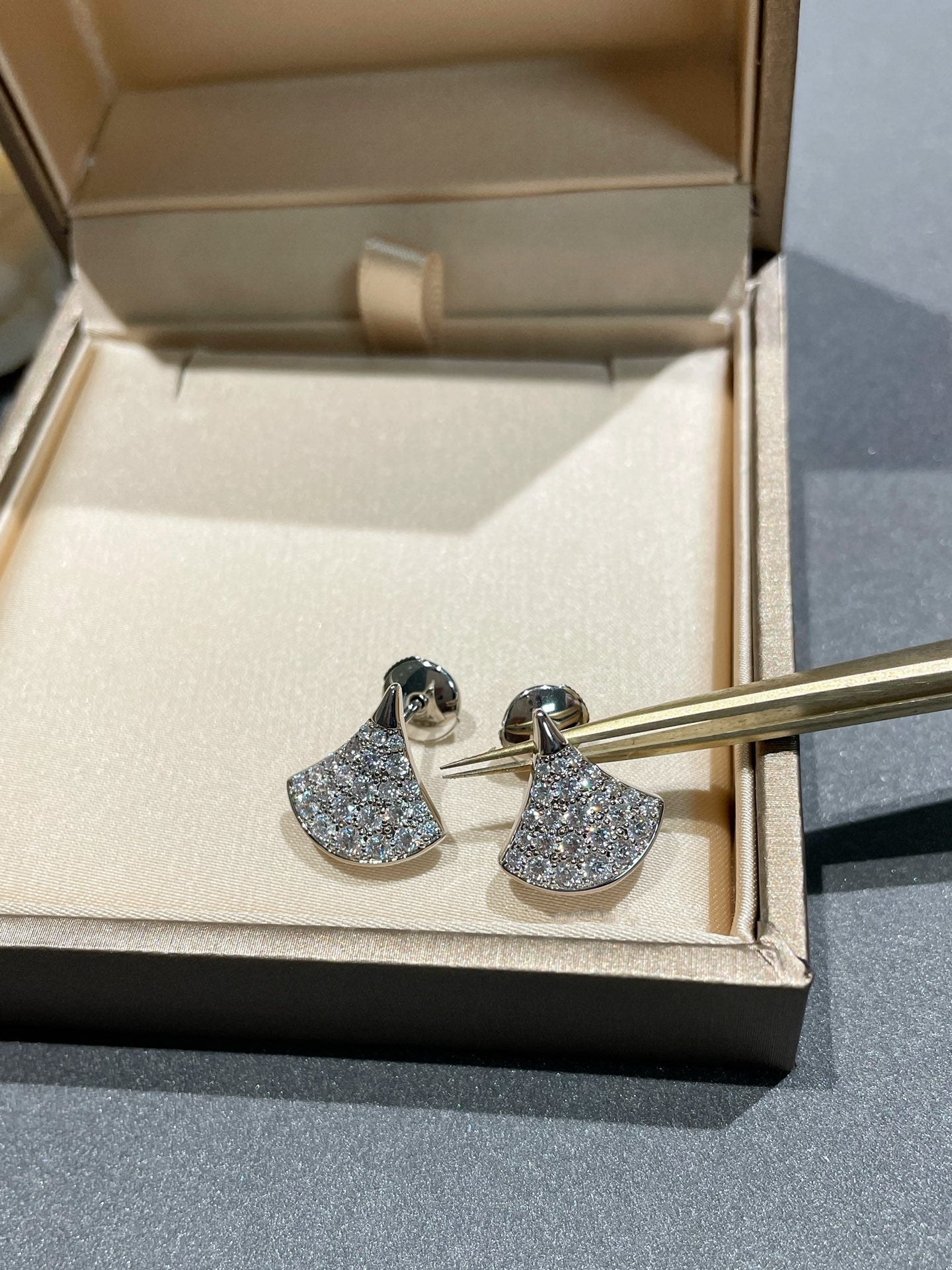 [CA]DREAM STUD EARRINGS DIAMOND