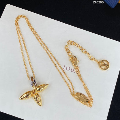 [CA]LOUISETTE PEDANT GOLD NECKLACE