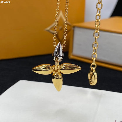 [CA]LOUISETTE PEDANT GOLD NECKLACE