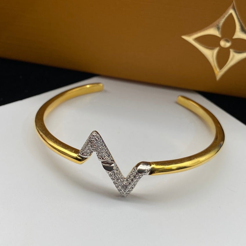 [CA]VOLTE UPSITE DOWN DIAMOND GOLD OPEN BRACELET