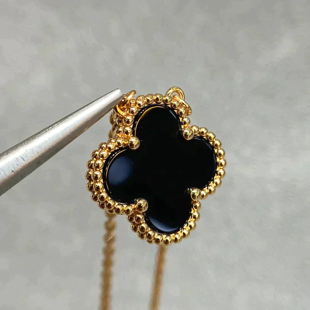 [CA]CLOVER 15MM BLACK ONYX SINGLE FLOWER NECKLACE