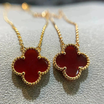 [CA]CLOVER 15MM CARNELIAN SINGLE FLOWER NECKLACE