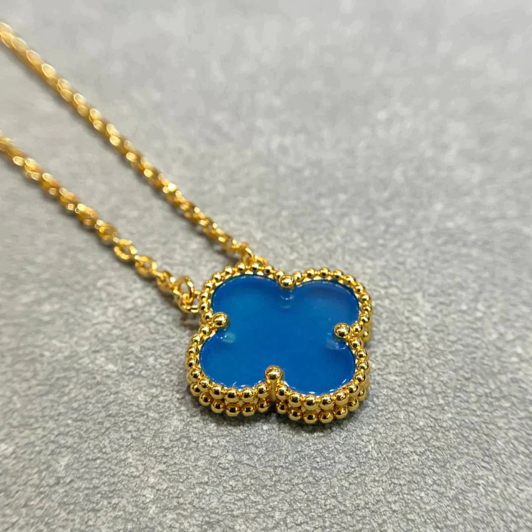 [CA]CLOVER 15MM BLUE AGATE NECKLACE