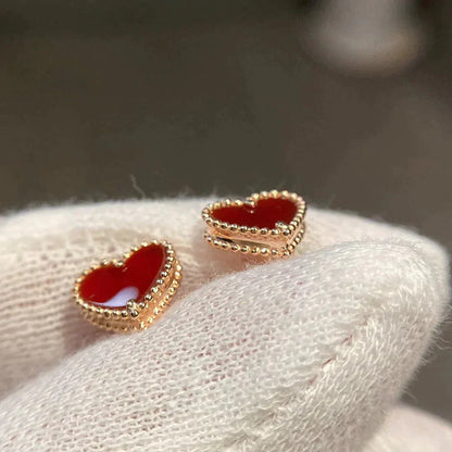 [CA]HEART CARNELIAN STUD EARRINGS