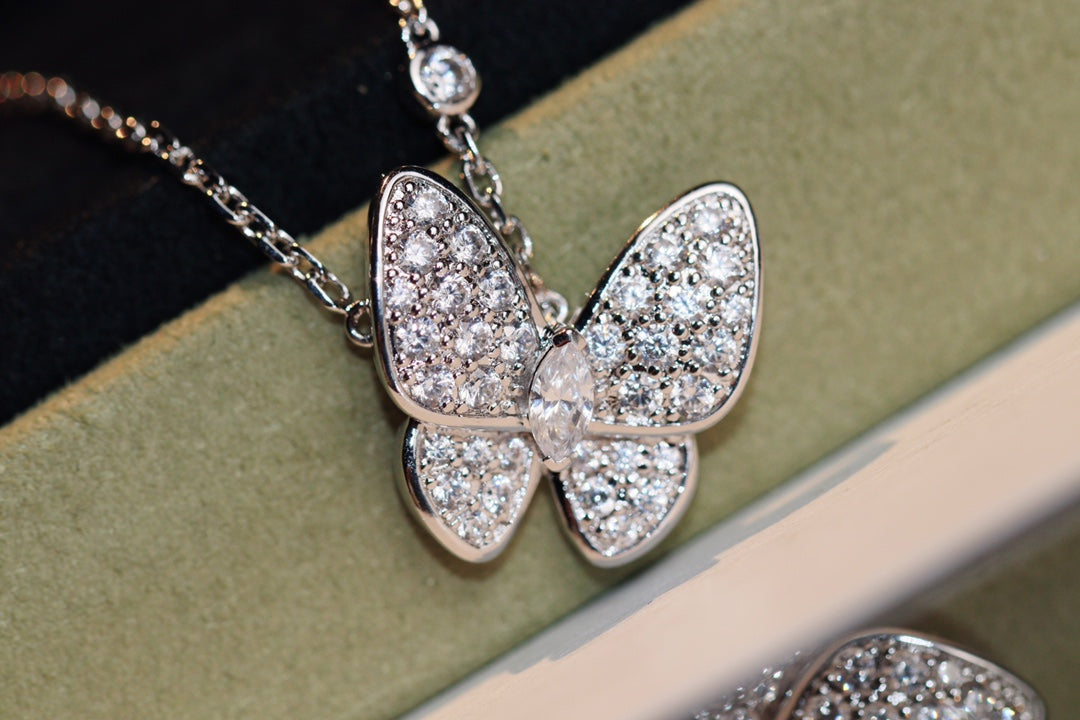 [CA]BUTTERFLY DIAMOND NECKLACE