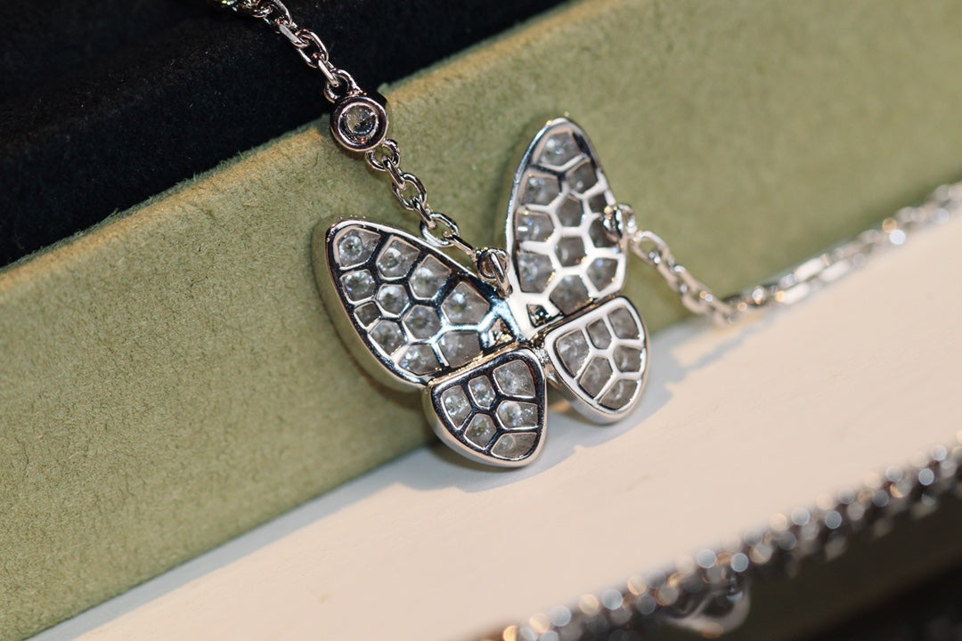 [CA]BUTTERFLY DIAMOND NECKLACE