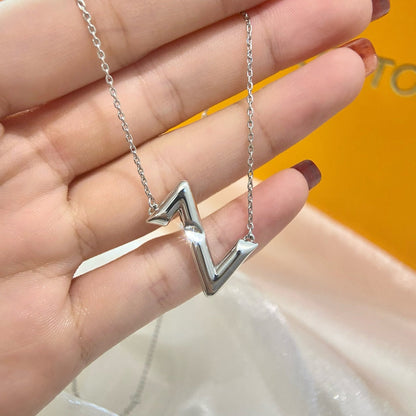 [CA]VOLTE UPSIDE DOWN NECKLACE