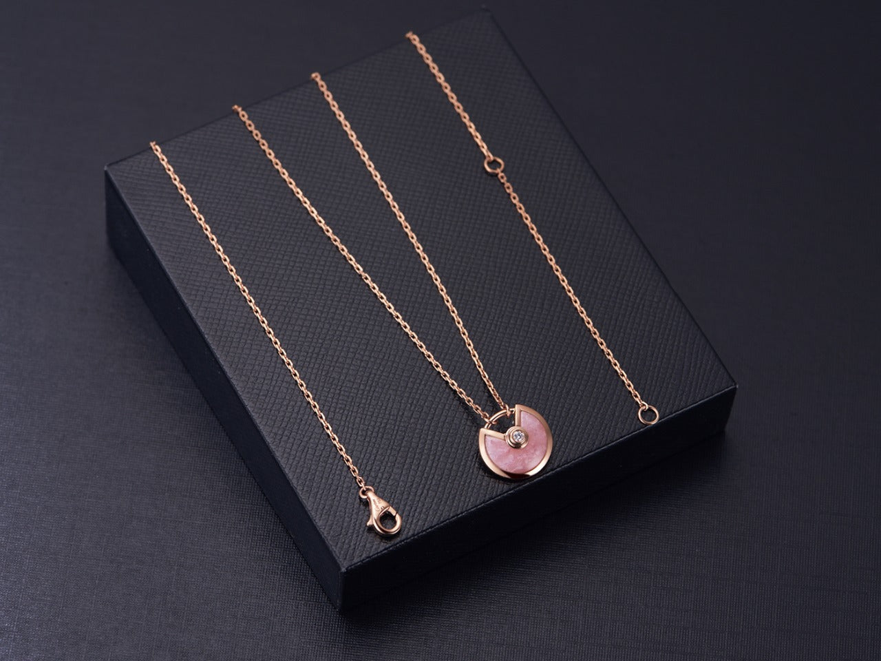 [CA]AMULETTE ROSE GOLD PINK MOP NECKLACE