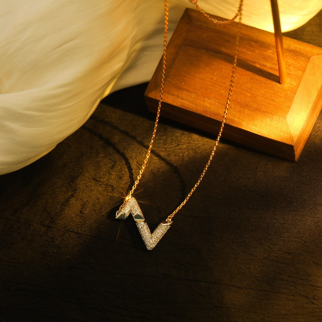 [CA]VOLT SILVER DIAMOND PEDANT NECKLACE