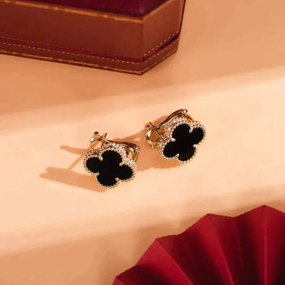 [CA]CLOVER MEDIUM 1 MOTIFS  ONYX STUD EARRINGS