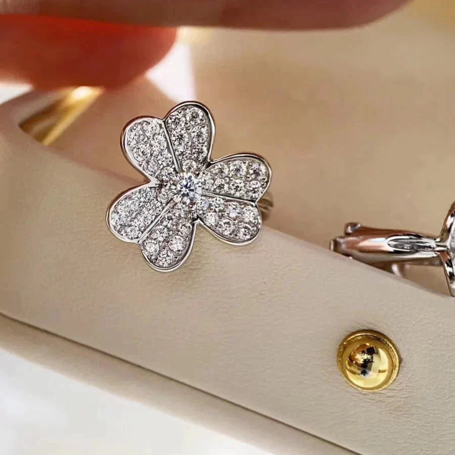 [CA]CLOVER COMOS DIAMOND EARRINGS SILVER