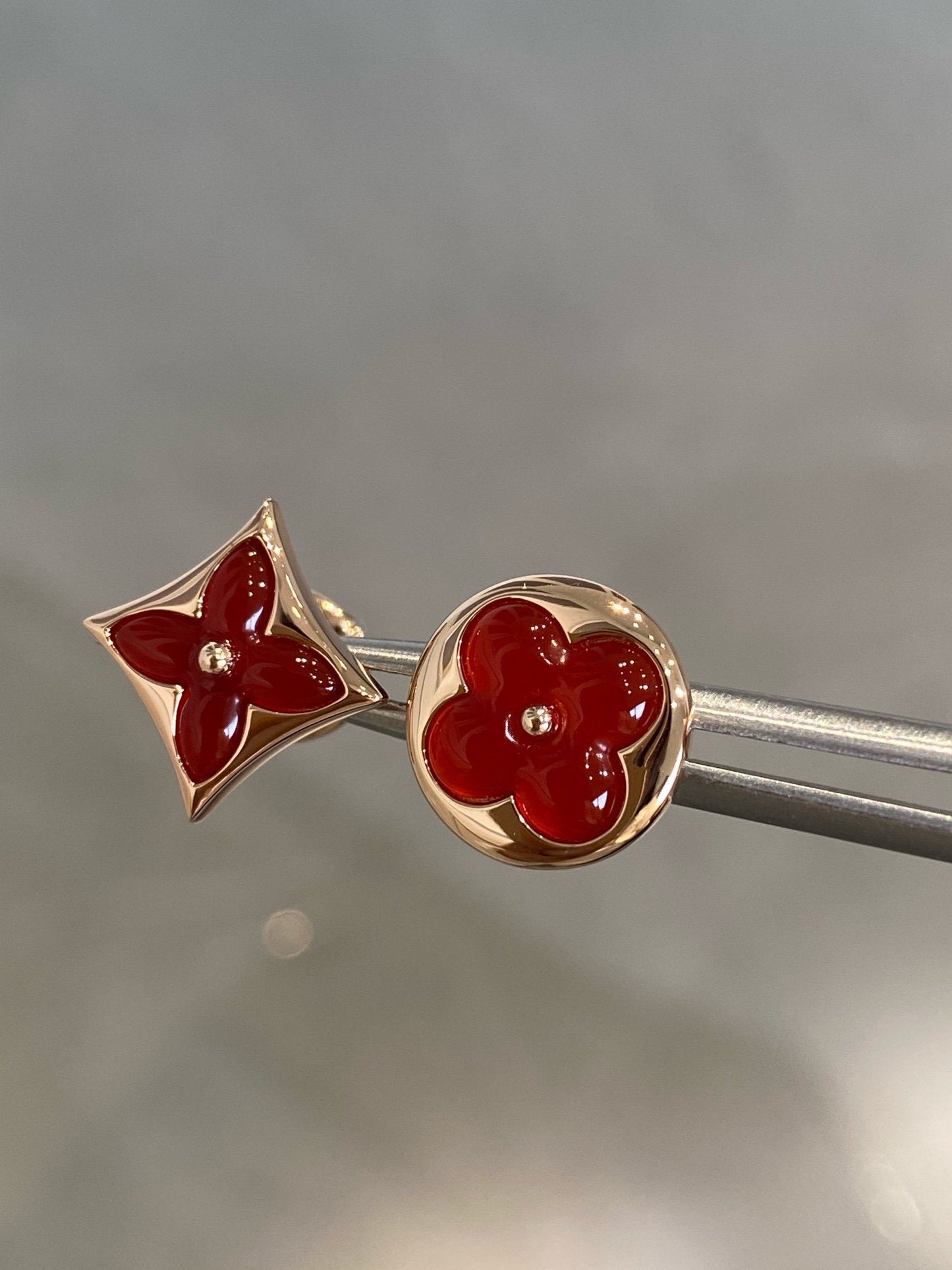 [CA]STAR AND SUN PINK GOLD CARNELIAN STUD EARRINGS