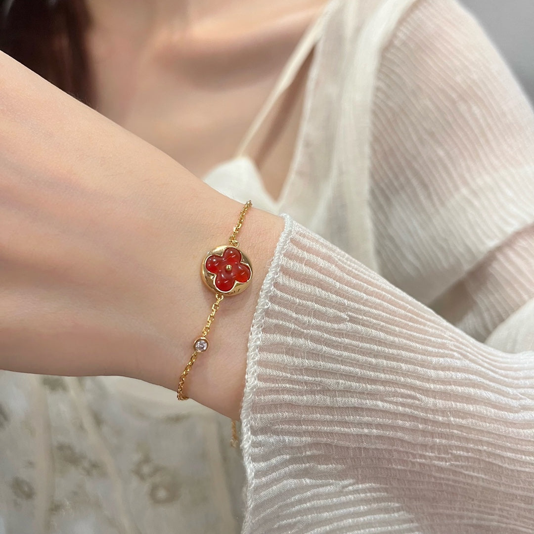 [CA]SUN PEDANT CARNELIAN BRACELET