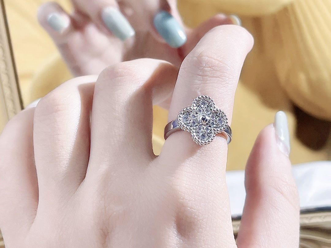 [CA]CLOVER DIAMOND RING