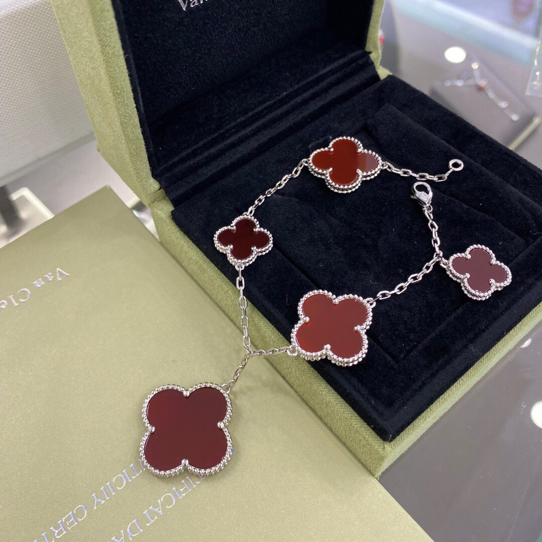 [CA]CLOVER 5 MOTIFS SIVLER CARNELIAN BRACELET