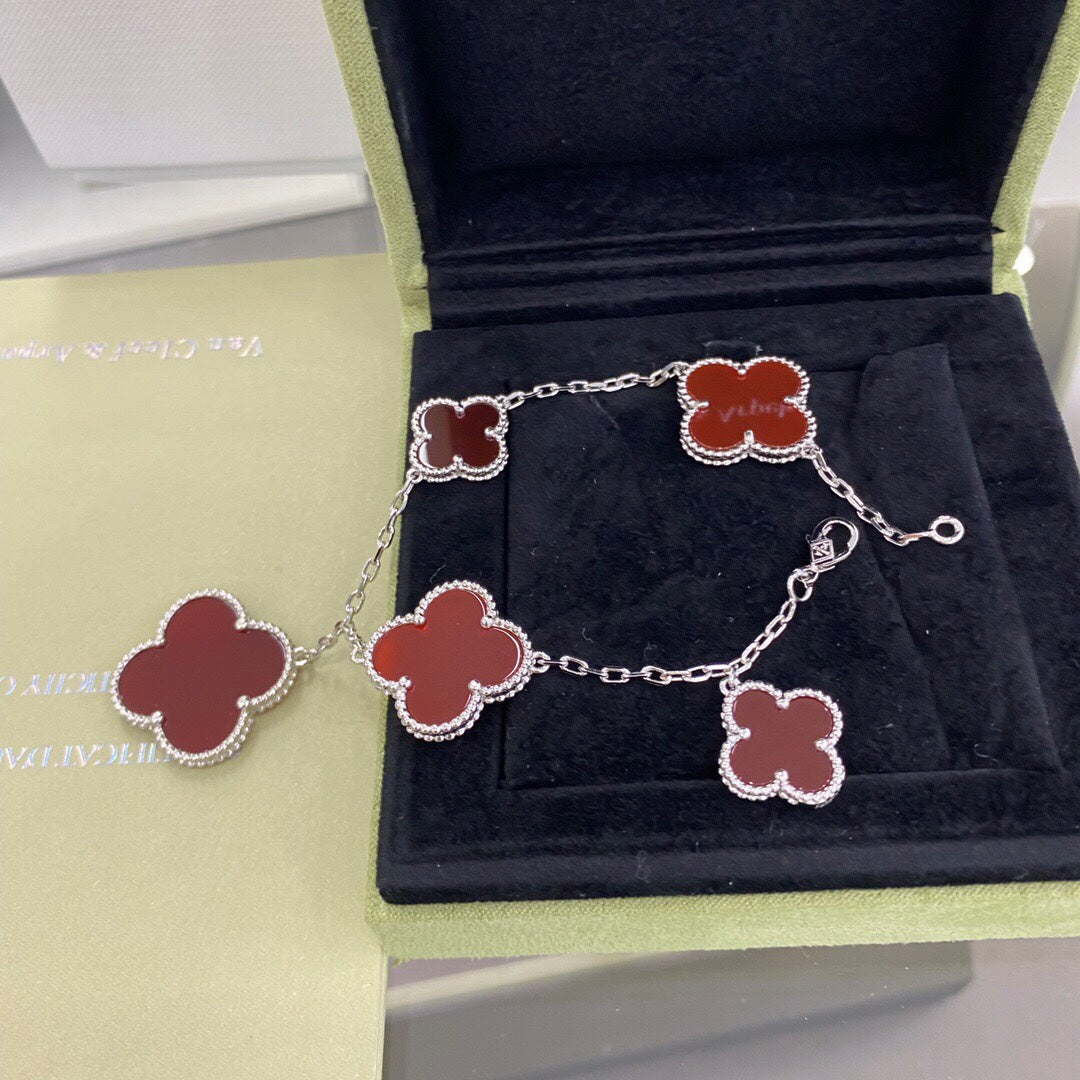 [CA]CLOVER 5 MOTIFS SIVLER CARNELIAN BRACELET