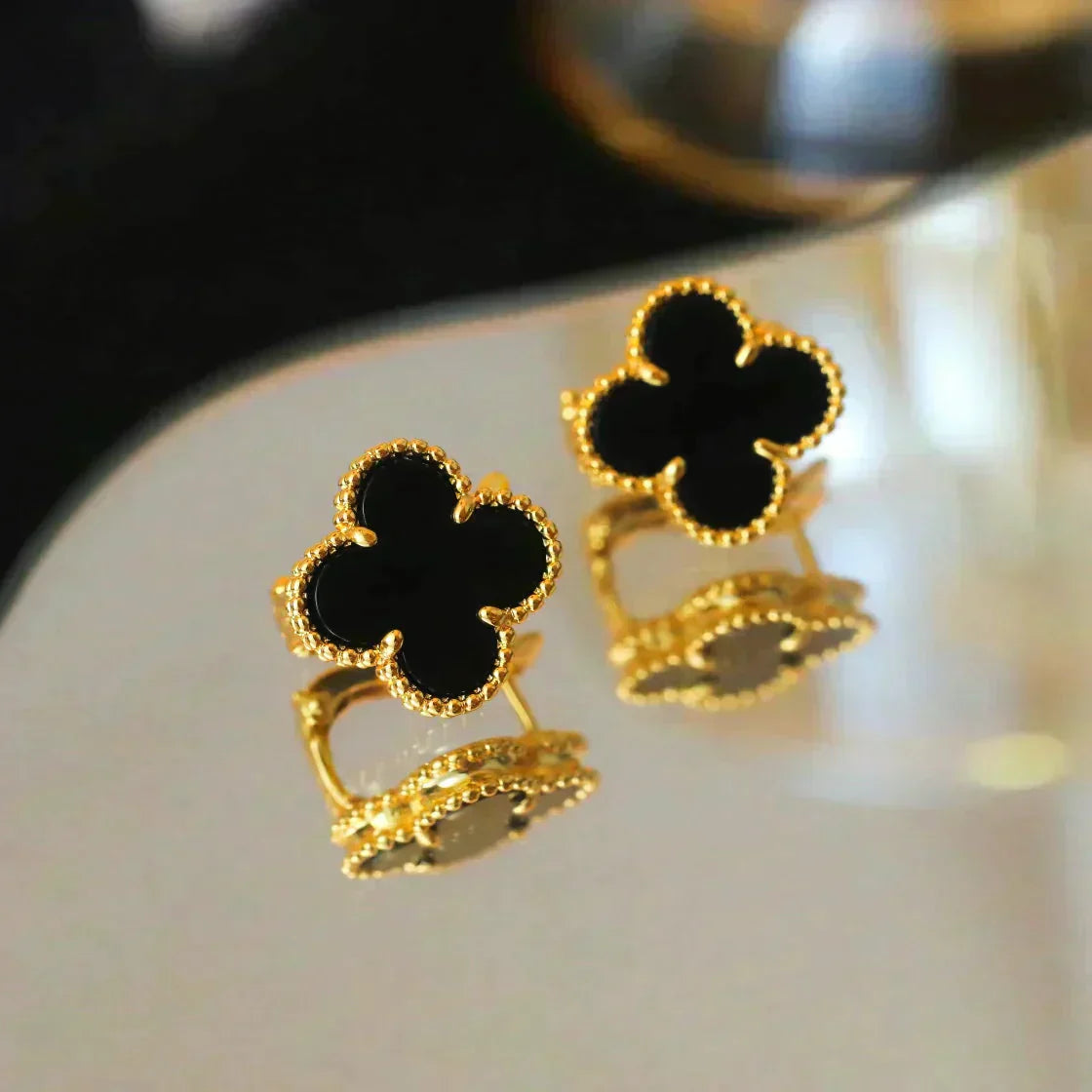 [CA]CLOVER MEDIUM 1 MOTIFS  ONYX STUD EARRINGS