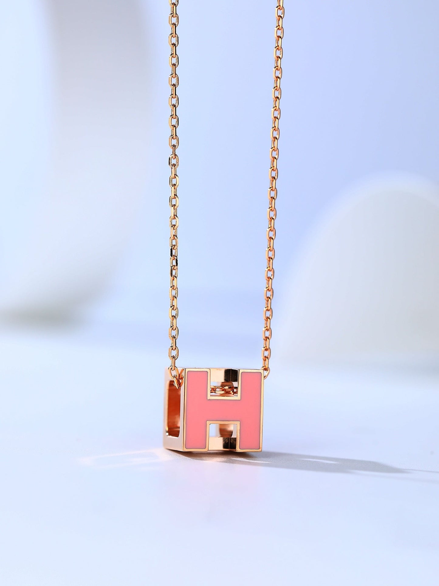 [CA]H CAGE PINK GOLD NECKLACE