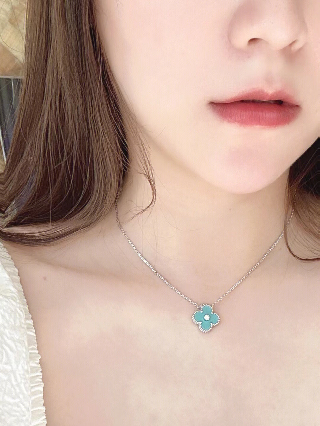 [CA]CLOVER 1 DIAMOND LIGHT BLUE SILVER NECKLACE