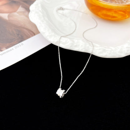 [CA]BEE MINI PEDANT DIAMOND NECKLACE