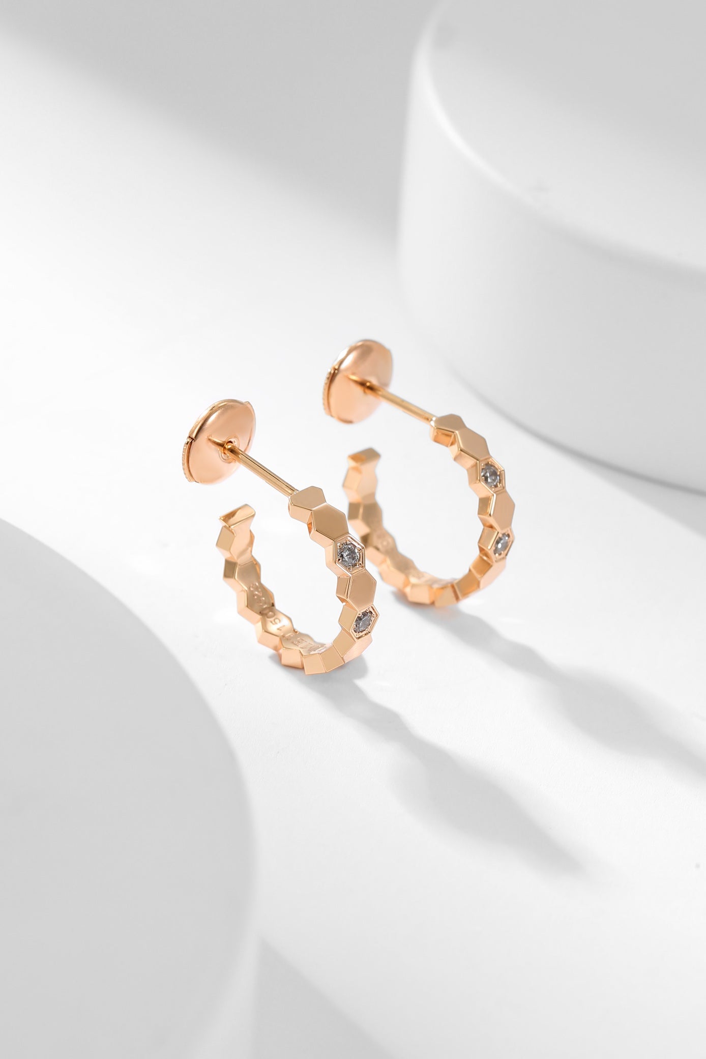 [CA]BEE LOVE DIAMOND HOOP EARRINGS