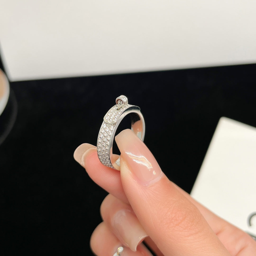 [CA]KELLY SILVER DIAMOND RING