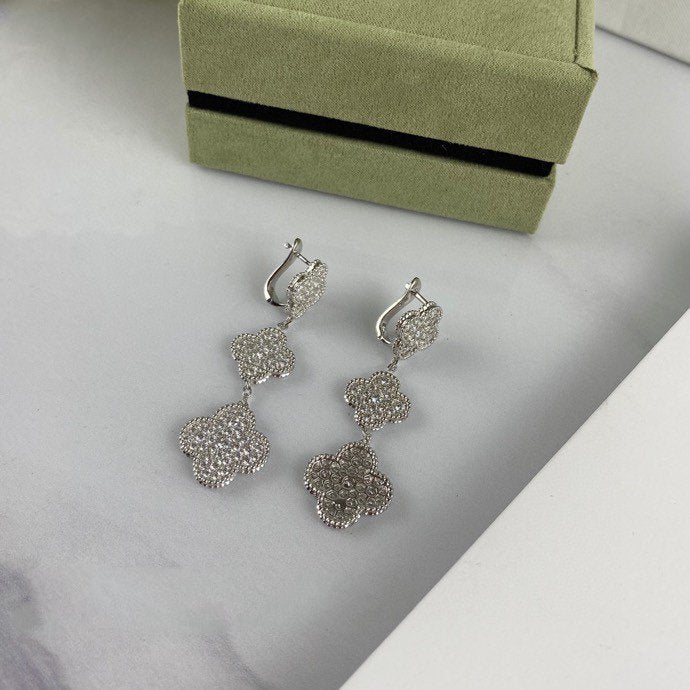 [CA]CLOVER 3 MOTIF DIAMOND SILVER DROP EARRINGS