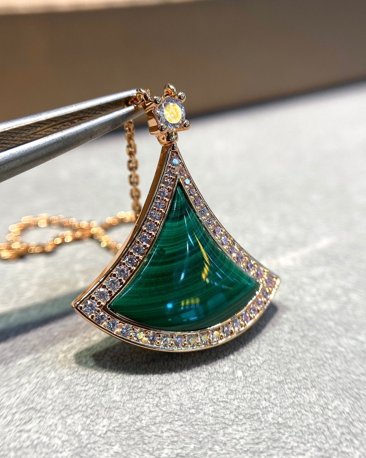 [CA]DREAM MALACHITE DIAMOND PAVED PINK GOLD NECKLACE