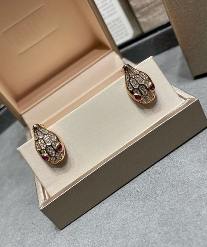 [CA]SERPENT DIAMOND STUD EARRINGS