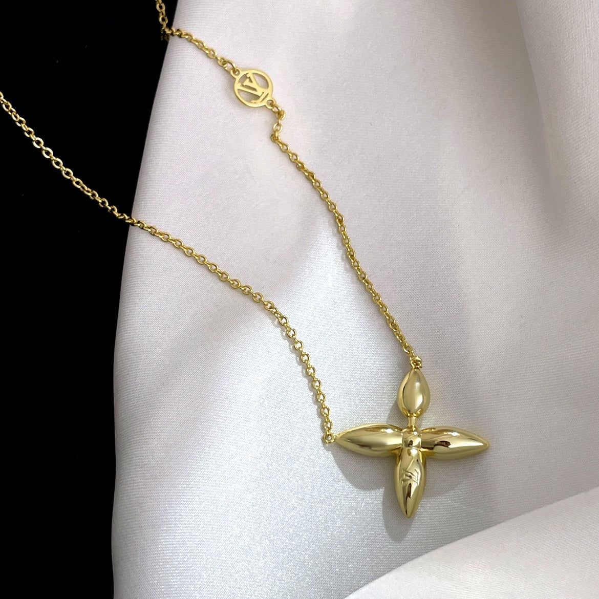 [CA]LOUISETTE GOLD NECKLACE