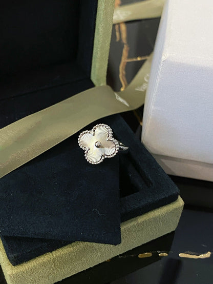 [CA]CLOVER SILVER RING