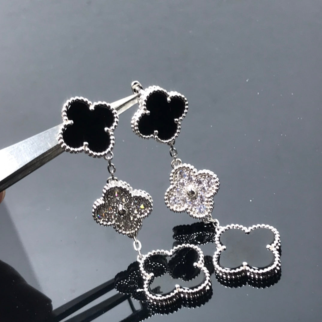 [CA]CLOVER 3 MOTIF DIAMOND ONYX SILVER EARRINGS