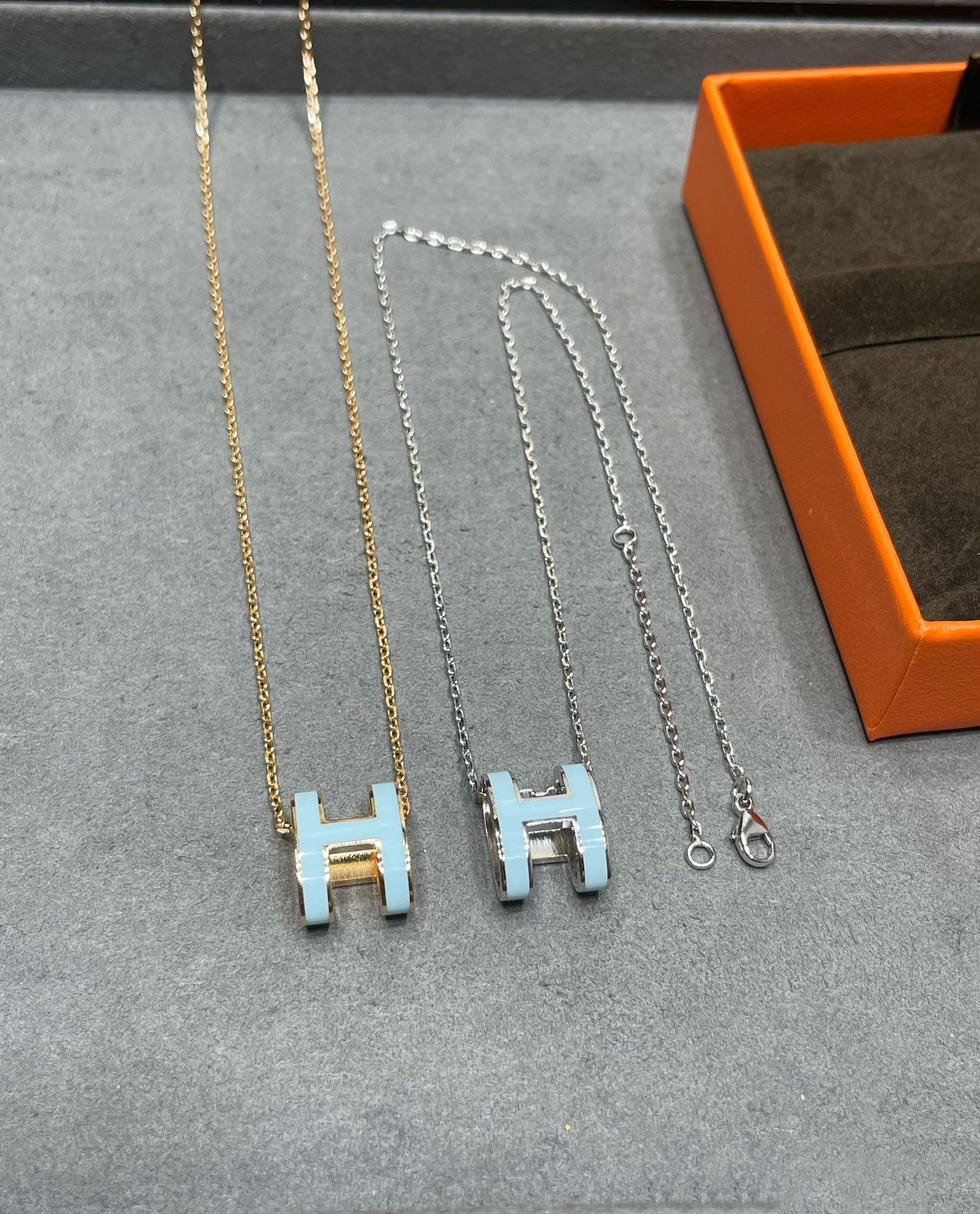 [CA]POP H SKY BLUE NECKLACE