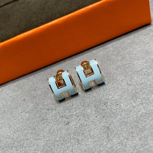 [CA]POP H SKY BLUE STUD EARRINGS