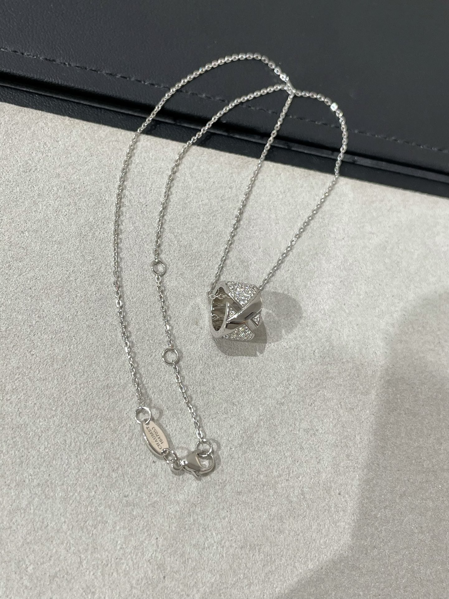 [CA]LIENS EVIDENCE DIAMOND PAVED NECKLACE